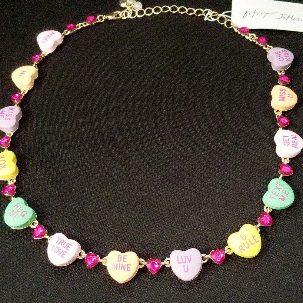 BETSEY JOHNSON SWEETHEART NECKLACE - Picture 4 of 7